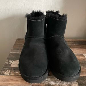 UGG WOMEN'S CLASSIC MINI DOUBLE ZIP BOOT